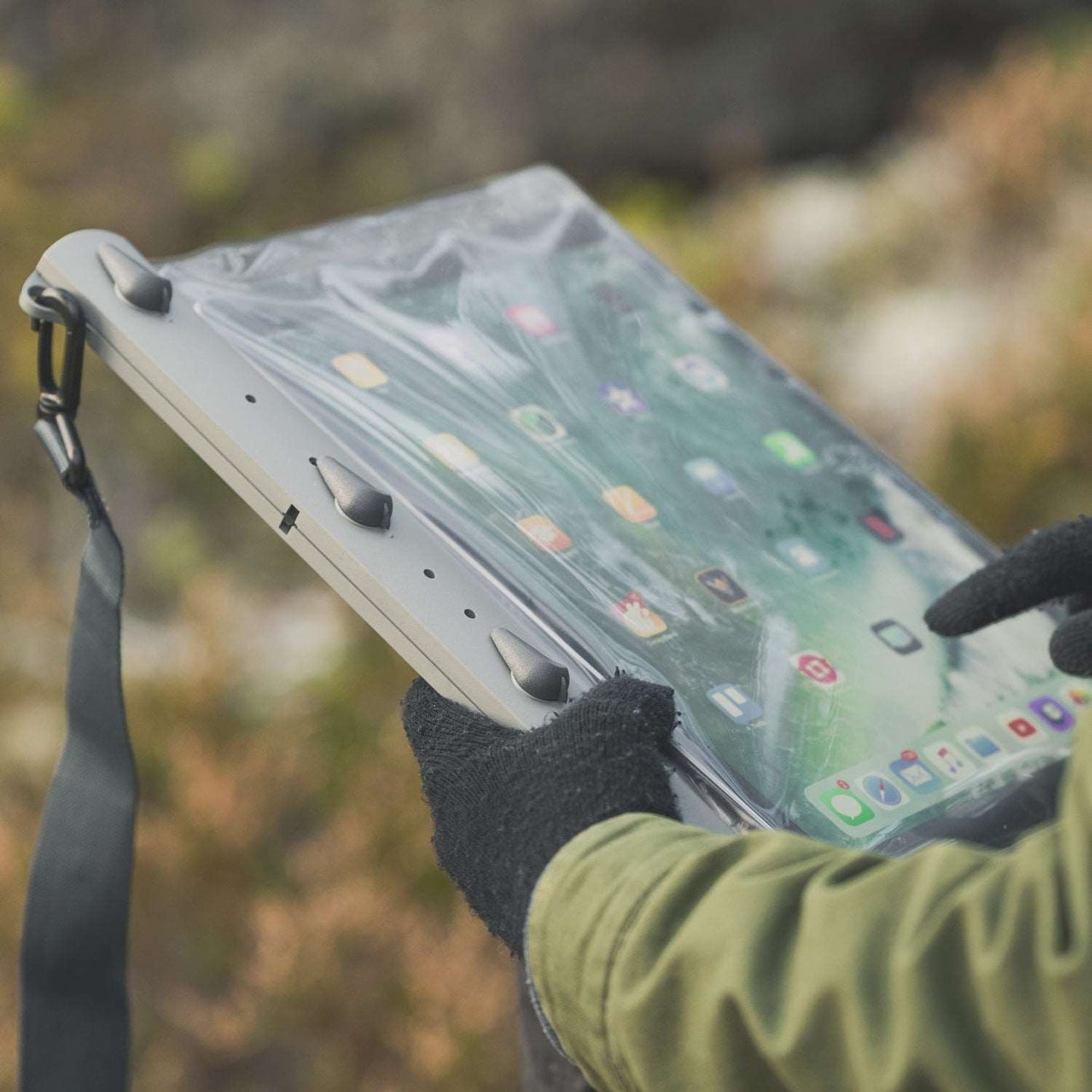 Waterproof Landscape Case with Impact Foam Protection for Tablets with 10.6”-12.9” screens - Aquapac